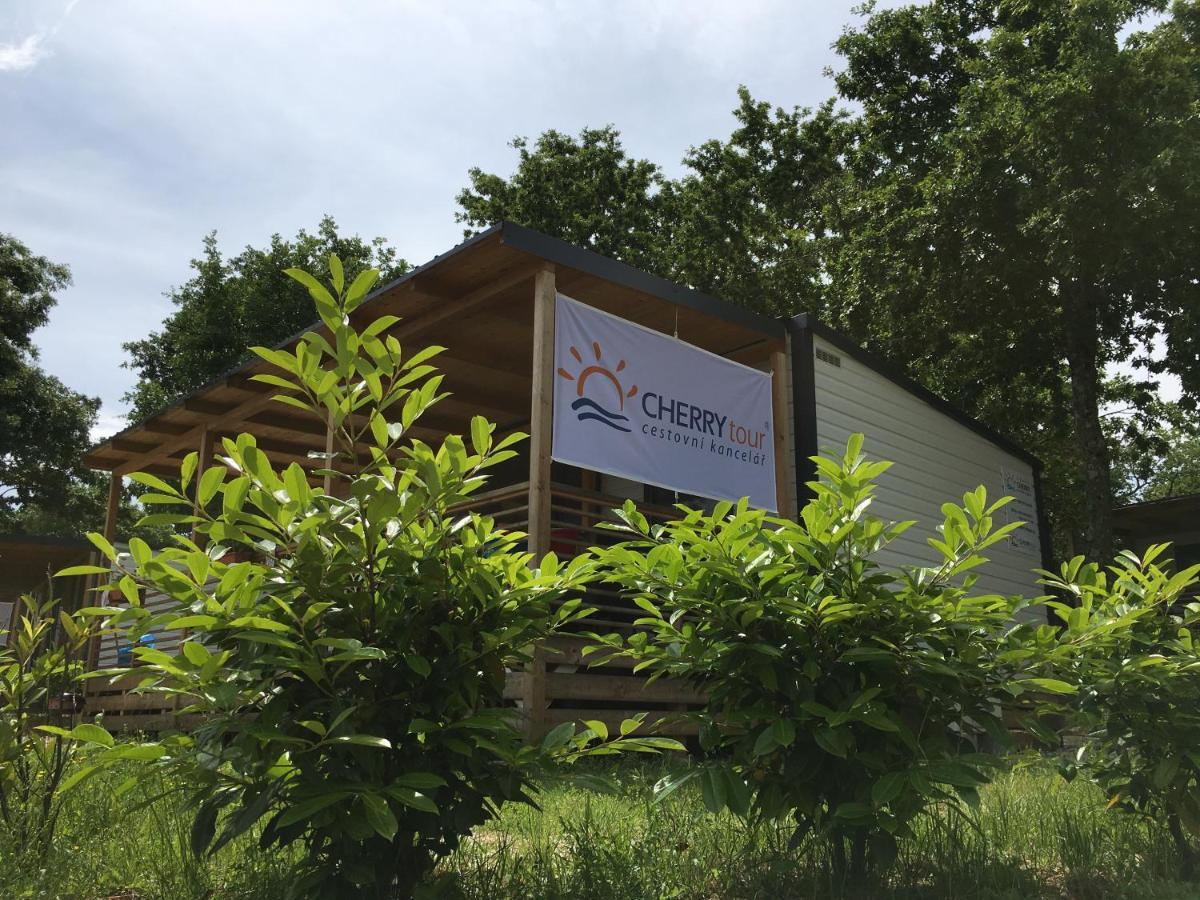 Cherry Premium Adria Mobile Homes Zelena Laguna Porec Exterior photo